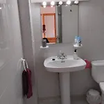 Luminoso, Centrico Y Silencioso *