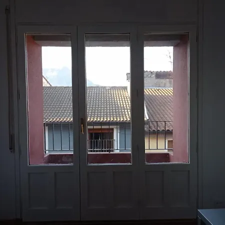 Luminoso, Centrico Y Silencioso Jaca