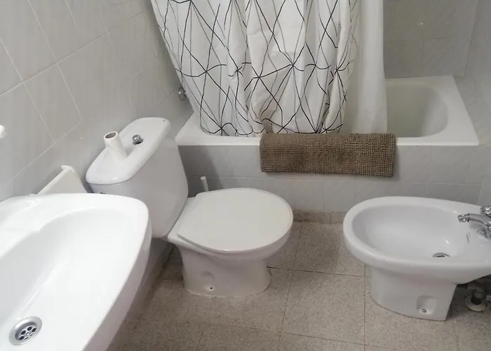 Luminoso, Centrico Y Silencioso *