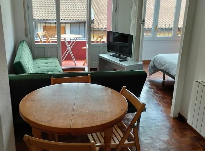 Luminoso, Centrico Y Silencioso 아파트 하카